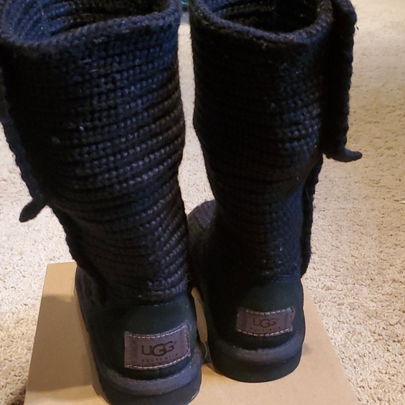 Ugg toddler cardi boot. Size 12. Black knit. - Picture 12 of 12